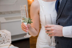 Adding Elegance with Wedding Toasting Glasses & Cake-Cutting Sets